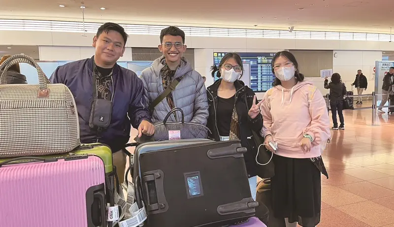 出入国時には送迎をして新しい職場にご案内します